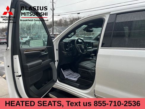 Used 2024 Chevrolet Silverado 1500 High Country w/ Technology Package image 9