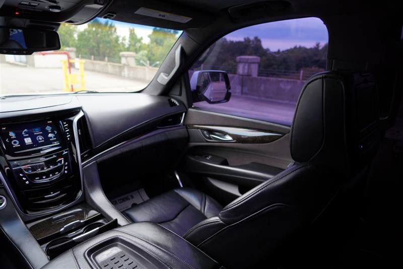 Used 2016 Cadillac Escalade Platinum AWD/4WD image 43