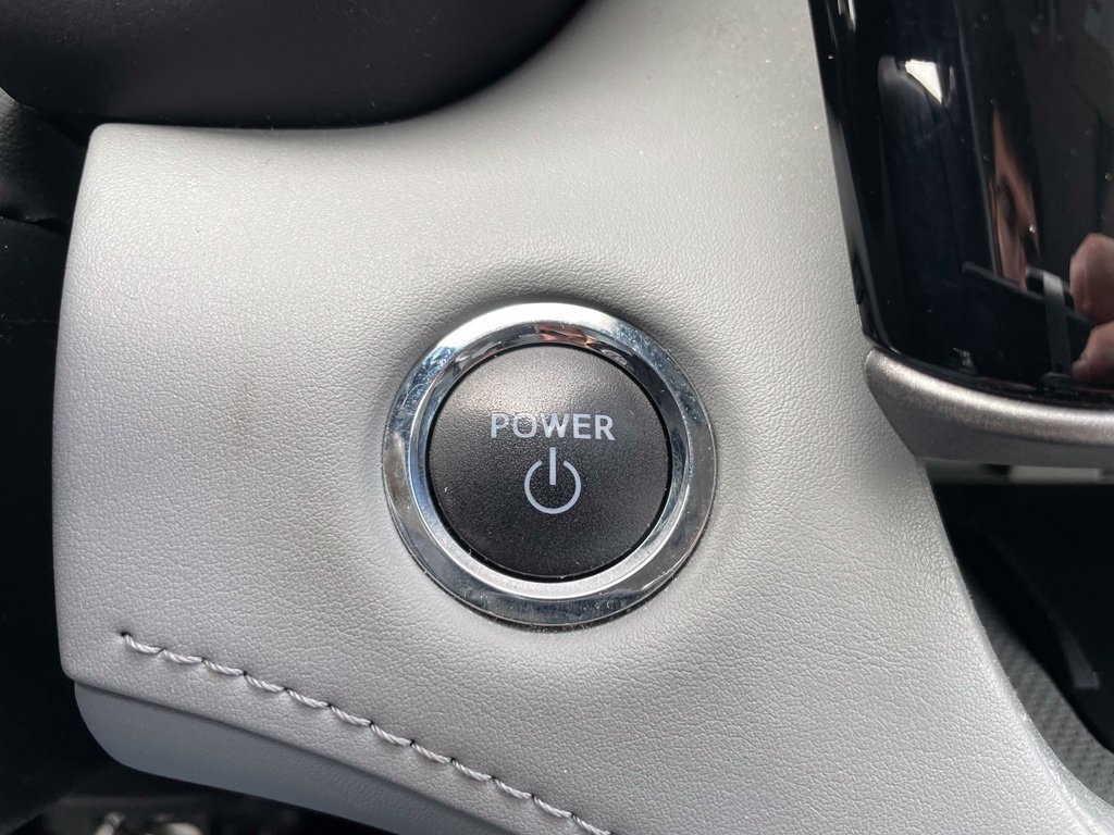 Used 2023 Toyota Highlander XLE AWD/4WD image 38