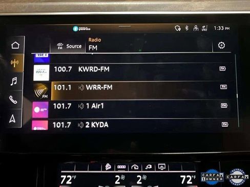 Used 2022 Audi e-tron Premium Plus w/ Premium Plus Package image 49