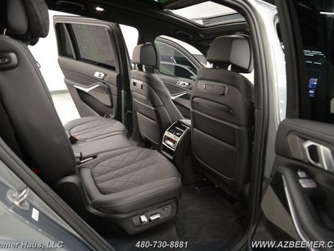 Used 2023 BMW X7 M60i w/ Climate Comfort Package AWD/4WD image 27
