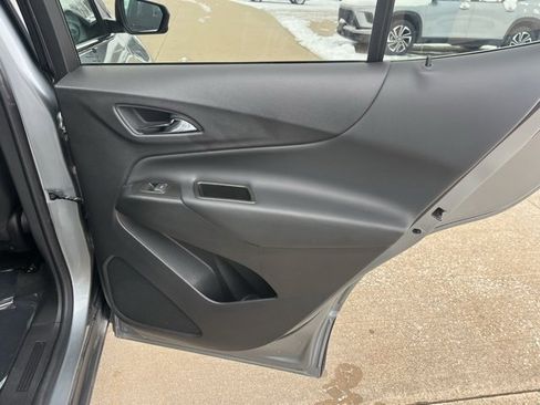Used 2024 Chevrolet Equinox LT image 45