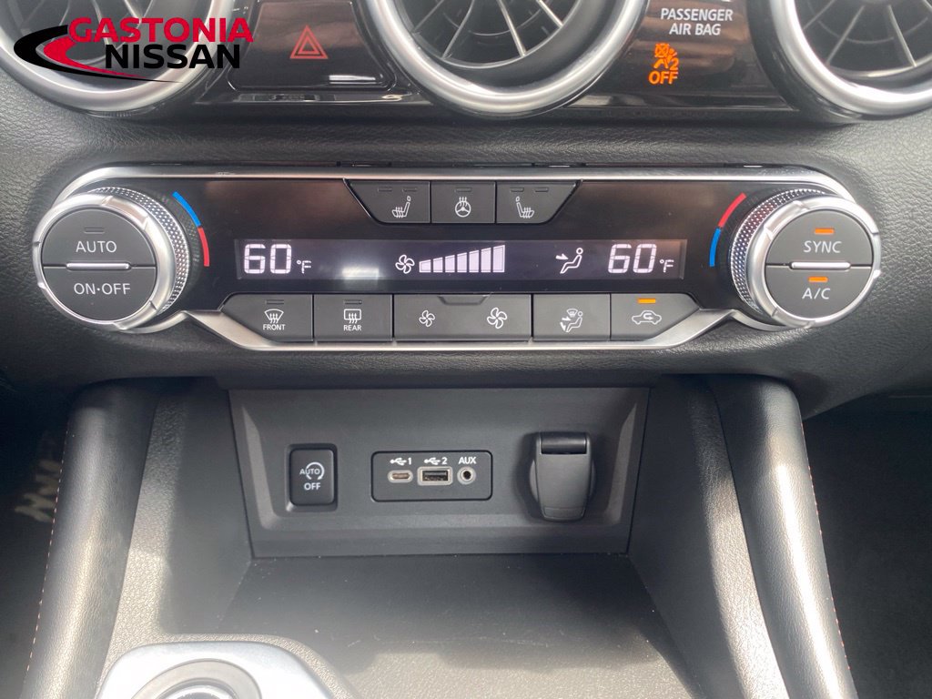 Used 2025 Nissan Sentra SR w/ SR Premium Package FWD image 33