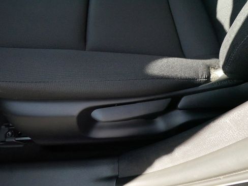 Used 2023 Toyota Corolla LE image 20