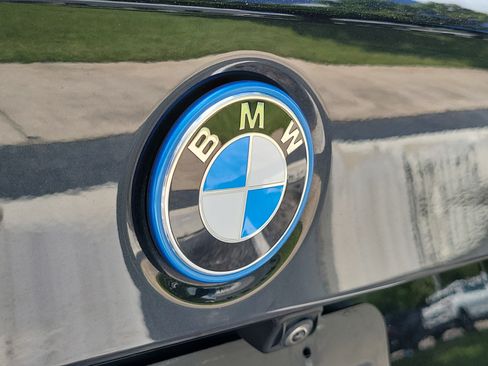 Used 2023 BMW 330e RWD image 10
