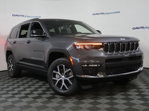 New 2025 Jeep Grand Cherokee L Limited image 2