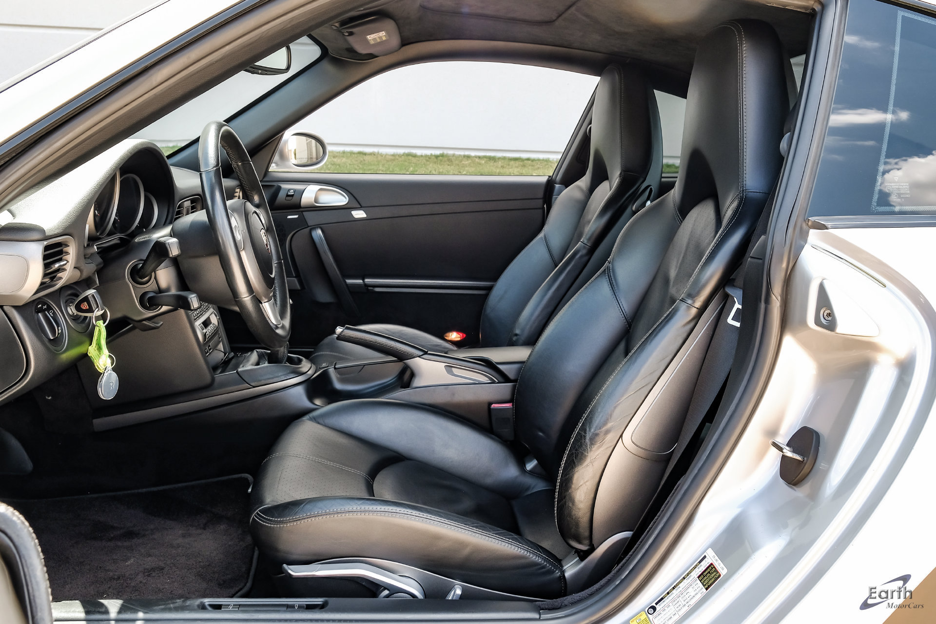 Used 2006 Porsche 911 Carrera 4 AWD/4WD image 33