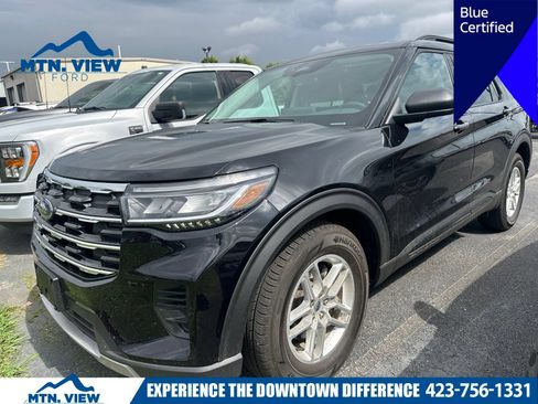 Used 2026 Ford Explorer Active RWD image 1