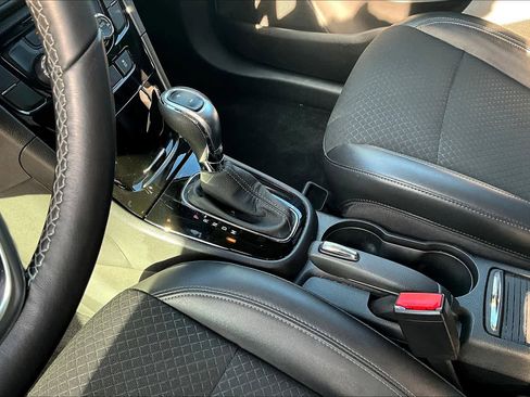 Used 2018 Buick Encore Preferred image 14