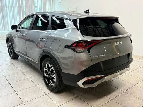 Used 2023 Kia Sportage LX FWD image 7