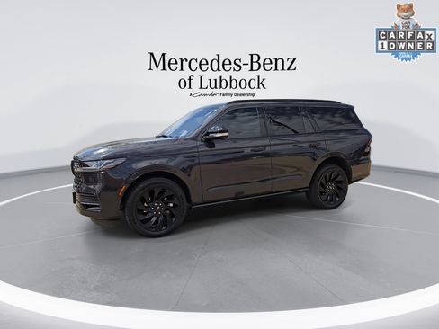 Used 2025 Lincoln Navigator Reserve w/ Jet Appearance Package AWD/4WD image 5