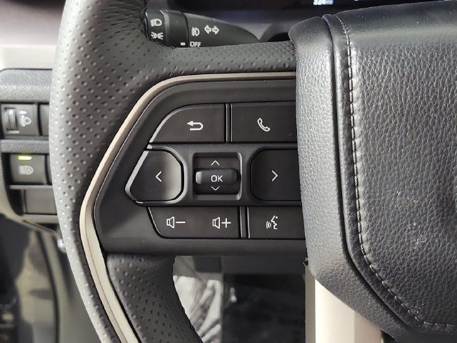 Used 2026 Toyota 4Runner SR5 AWD/4WD image 24