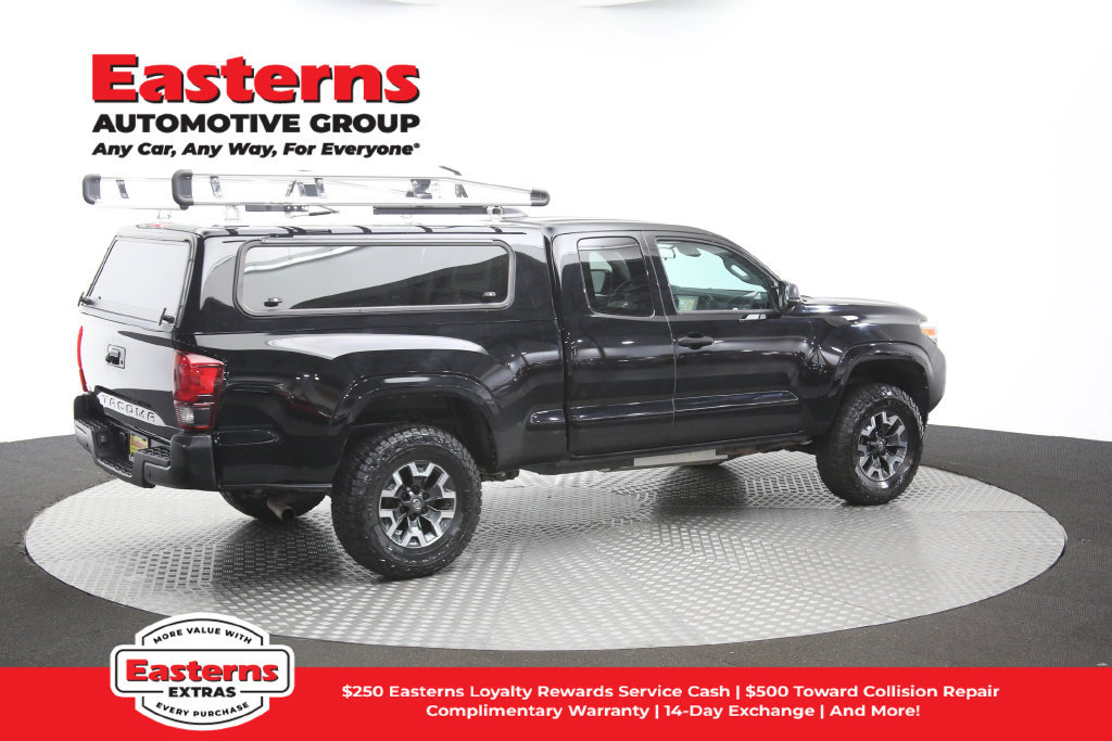 Used 2023 Toyota Tacoma SR AWD/4WD image 44
