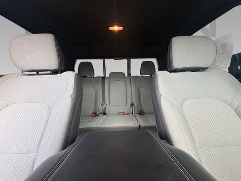 Used 2023 RAM 1500 Big Horn AWD/4WD image 2
