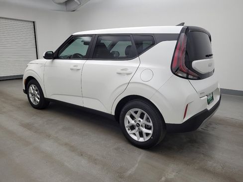 Used 2025 Kia Soul LX w/ LX Technology Package image 3