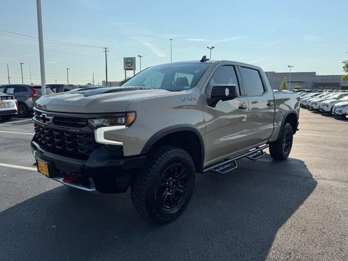 Used 2023 Chevrolet Silverado 1500 ZR2 AWD/4WD image 8