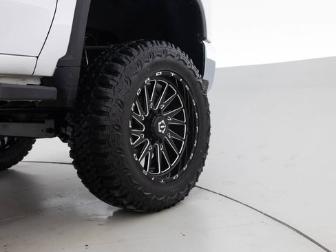 Used 2021 Chevrolet Silverado 2500 LTZ AWD/4WD image 18