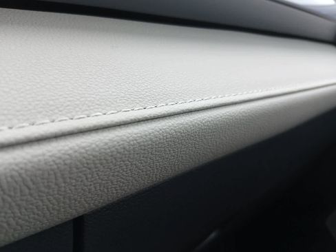 Certified 2025 Volkswagen Taos SEL image 50