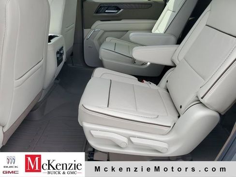 New 2026 GMC Yukon XL Denali w/ Sun & Power Step Package AWD/4WD image 21