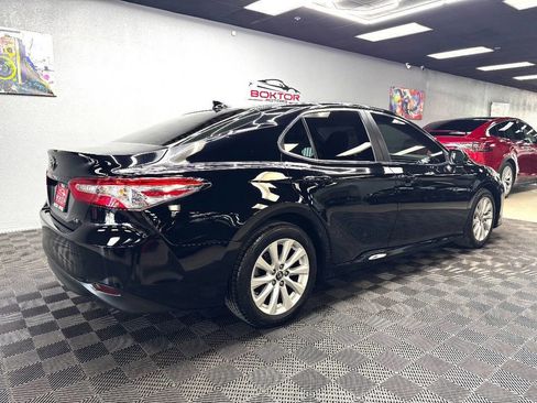 Used 2019 Toyota Camry LE w/ Carpet Mat Package image 15