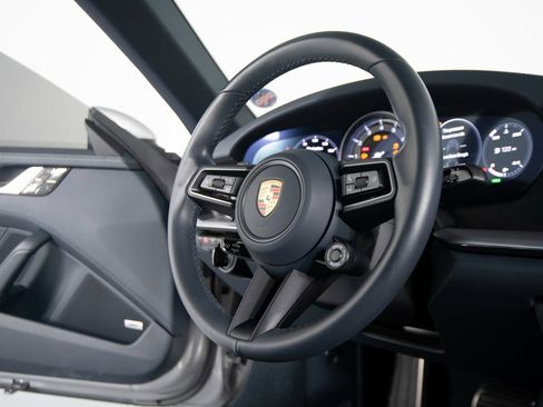 Certified 2021 Porsche 911 Carrera image 33