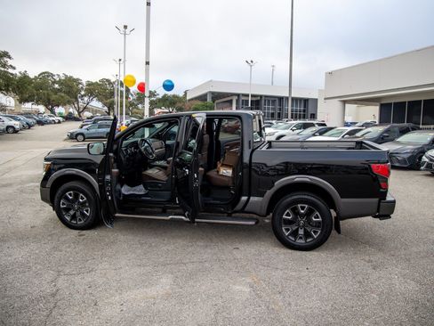 Used 2023 Nissan Titan Platinum Reserve w/ Moonroof Package image 11