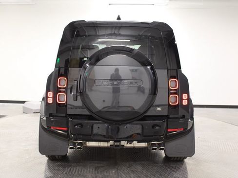 Used 2025 Land Rover Defender 110 V8 image 6
