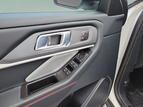 New 2026 Ford Explorer ST w/ Sun And Sound Package image 7