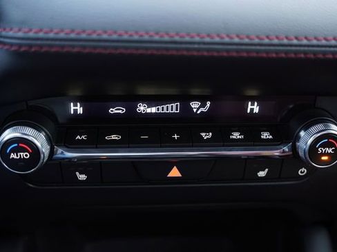 Used 2025 MAZDA MAZDA3 Carbon image 25