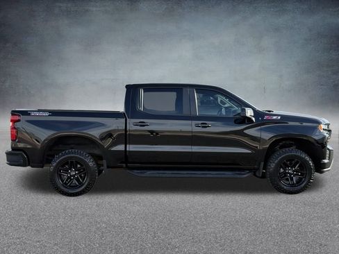 Used 2020 Chevrolet Silverado 1500 LT Trail Boss image 2