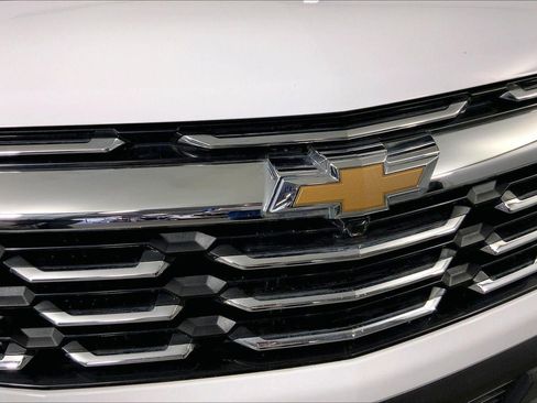 Used 2025 Chevrolet Equinox LT image 28