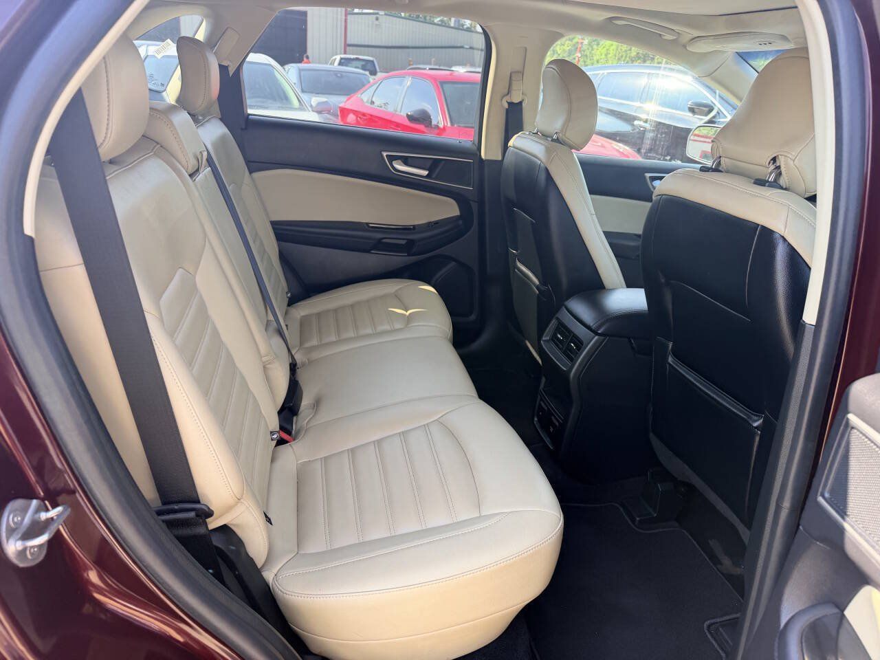 Used 2019 Ford Edge SEL w/ Equipment Group 201A AWD/4WD image 17
