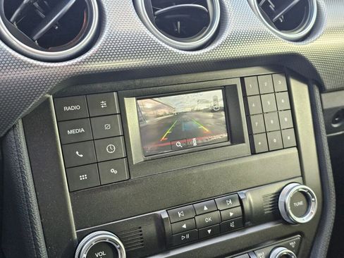 Used 2019 Ford Mustang GT image 34