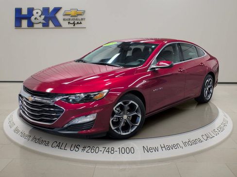 Used 2024 Chevrolet Malibu LT FWD image 3