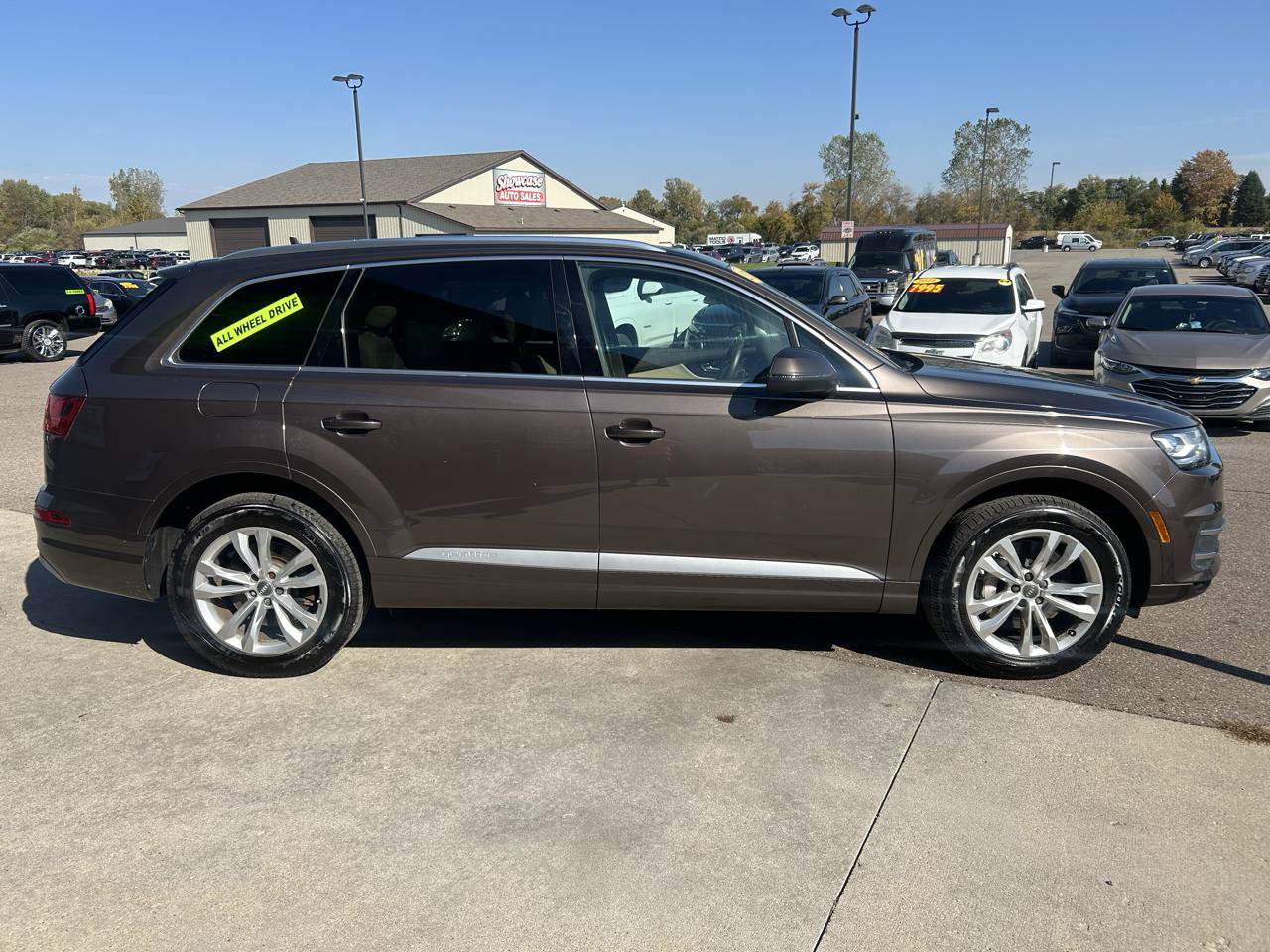 Used 2017 Audi Q7 3.0T Premium Plus w/ Premium Plus Package AWD/4WD image 4