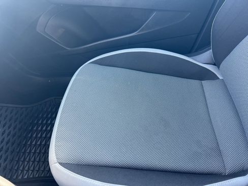 Used 2022 Volkswagen Taos S image 19