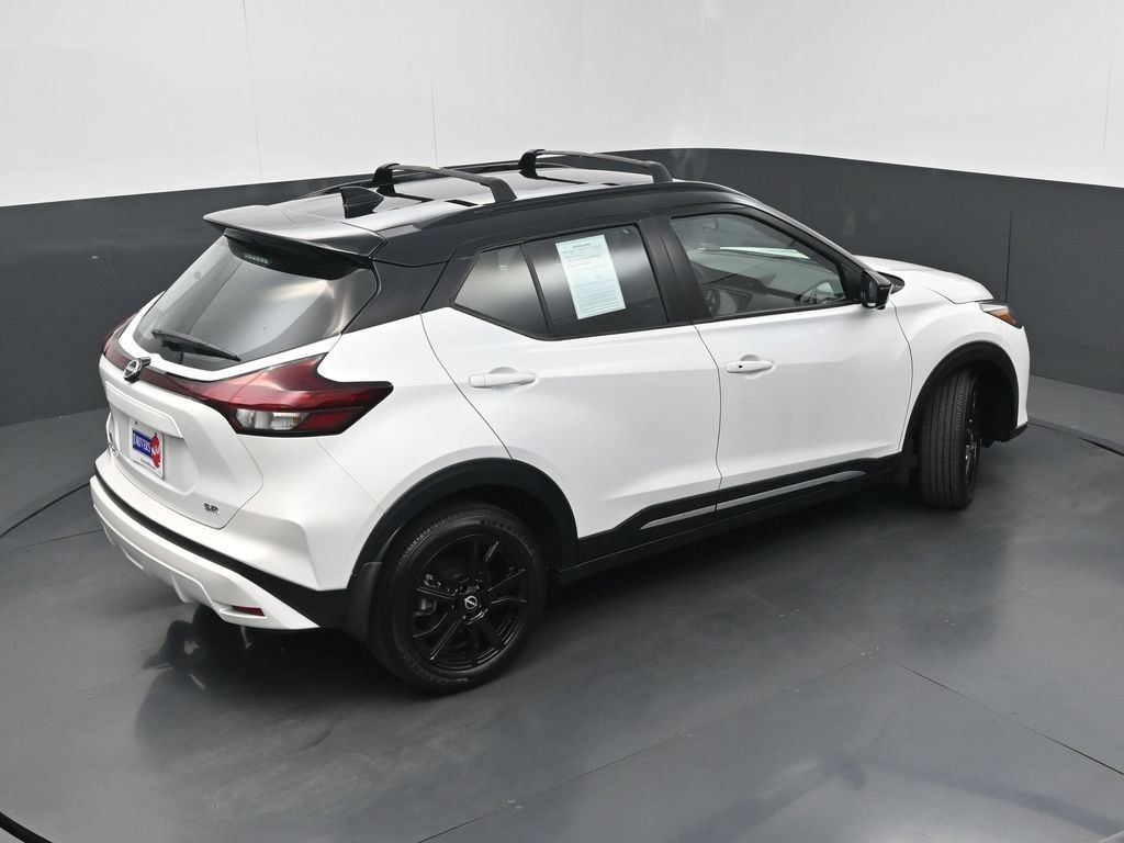 Used 2024 Nissan Kicks SR FWD image 32