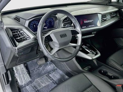 Certified 2023 Audi Q4 e-tron Premium Plus AWD/4WD image 9