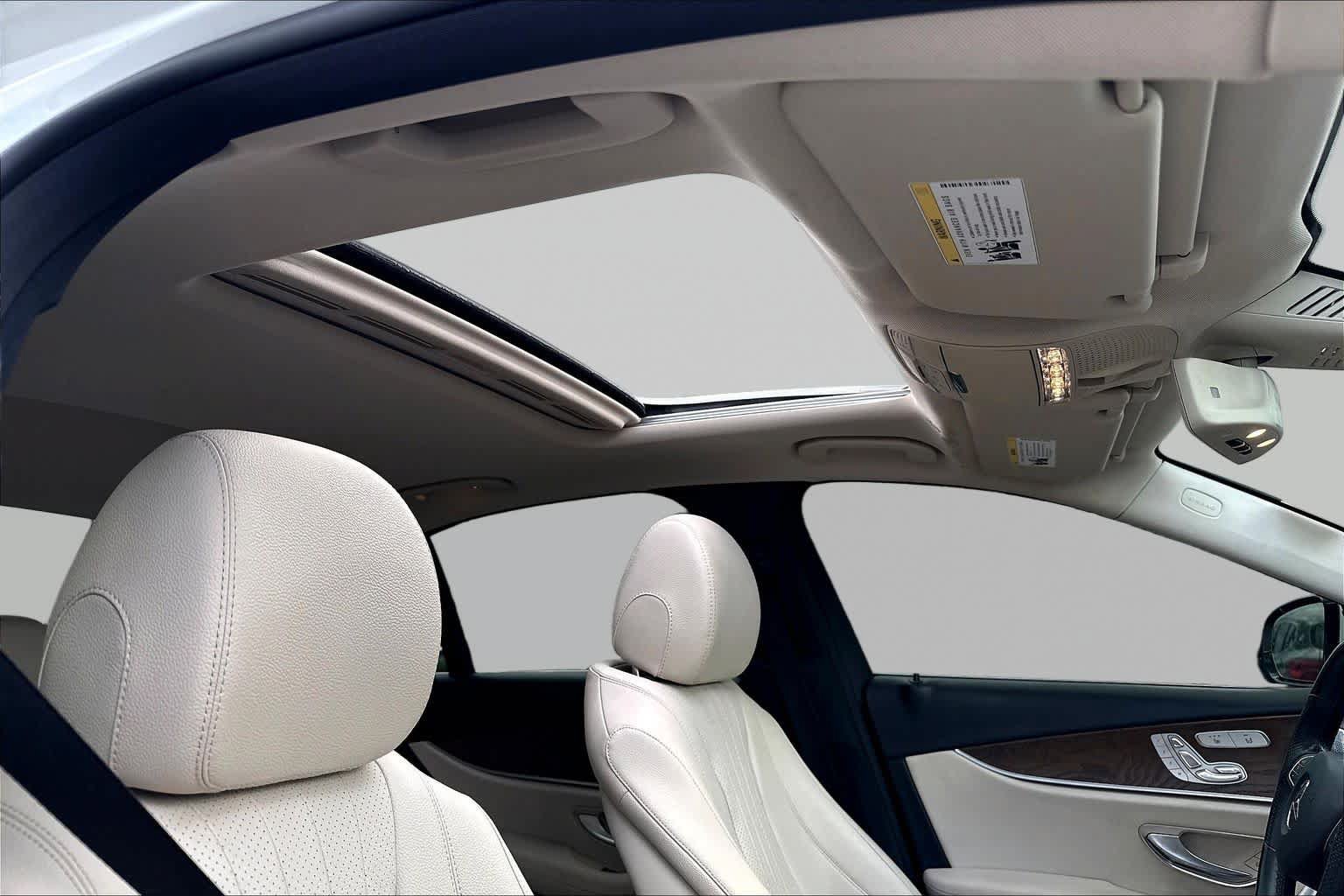 Used 2018 Mercedes-Benz E 300 image 13