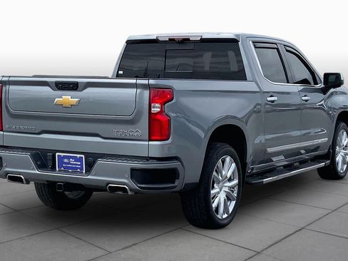 Used 2023 Chevrolet Silverado 1500 High Country w/ High Country Premium Package AWD/4WD image 13