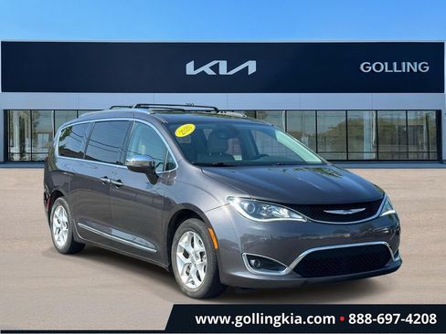 Used 2020 Chrysler Pacifica Limited FWD image 1