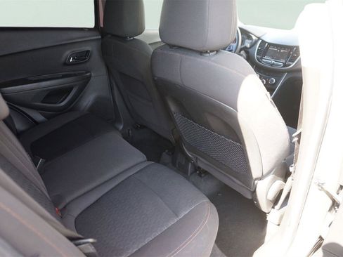 Used 2020 Chevrolet Trax LS w/ Tint and Cruise Package FWD image 14