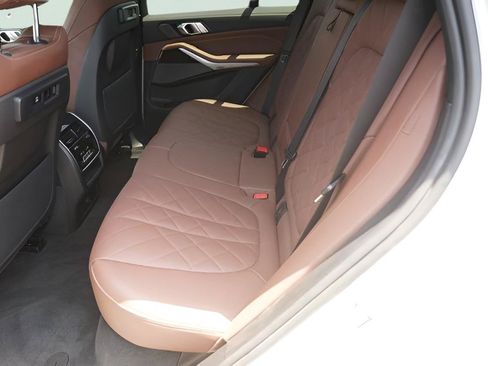 Used 2023 BMW X5 xDrive40i w/ Premium Package AWD/4WD image 13