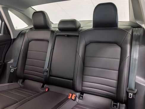 Used 2024 Volkswagen Jetta SE FWD image 23