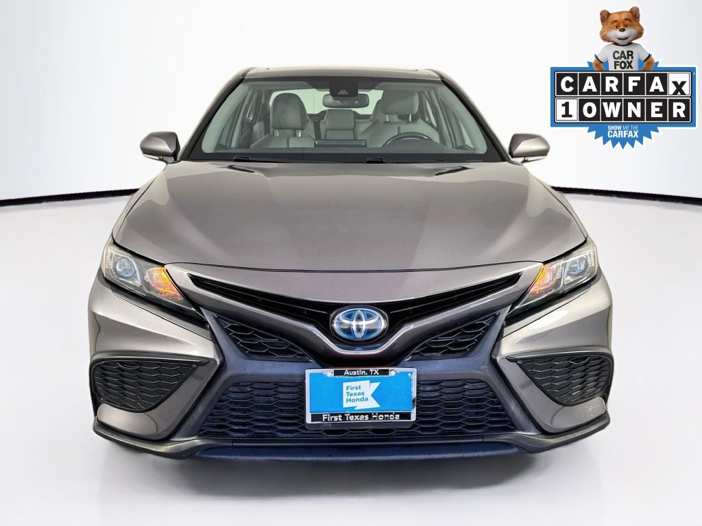 Used 2022 Toyota Camry SE w/ Audio Upgrade Package FWD image 2