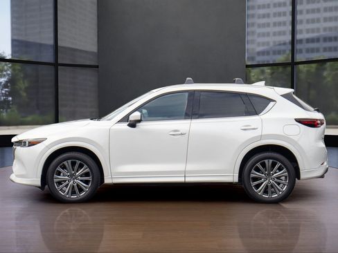 Used 2025 MAZDA CX-5 Signature image 10