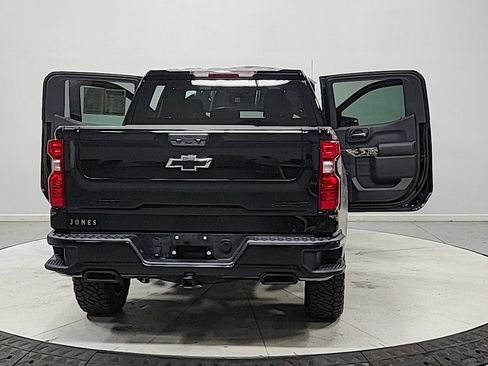 Used 2024 Chevrolet Silverado 1500 Custom Trail Boss w/ Realtree Special Edition AWD/4WD image 14