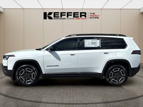 New 2026 Jeep Cherokee Laredo AWD/4WD image 2