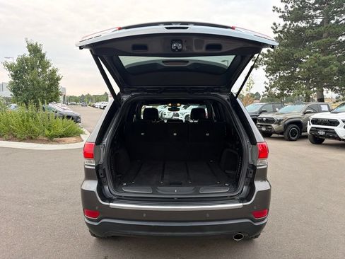 Used 2017 Jeep Grand Cherokee Limited AWD/4WD image 17