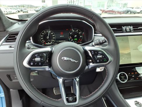 New 2026 Jaguar F-PACE SVR 575 Edition image 16